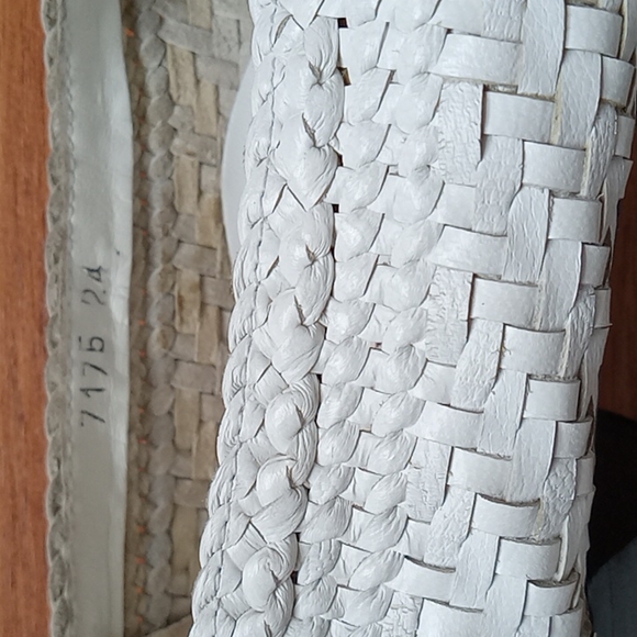 R Comfort Riz | Japanese White Woven Leather Shoes - Picture 7 of 10